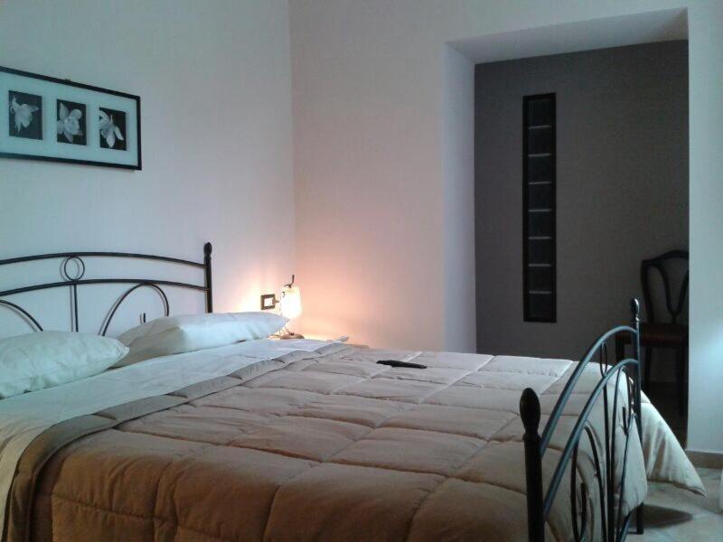 B&B La Magnolia กาสเตลลัมมาเร ดิ สตาเบีย ภายนอก รูปภาพ
