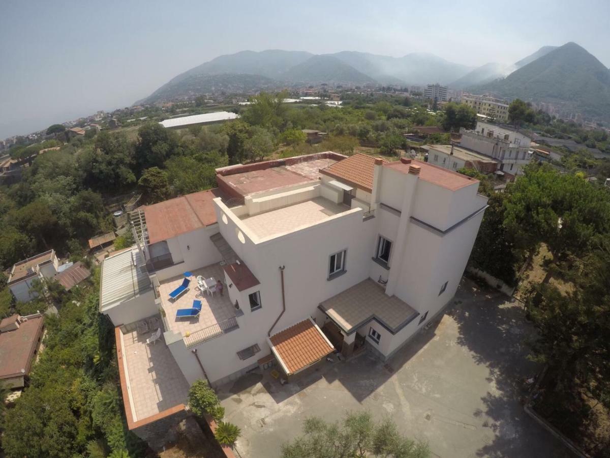 B&B La Magnolia กาสเตลลัมมาเร ดิ สตาเบีย ภายนอก รูปภาพ